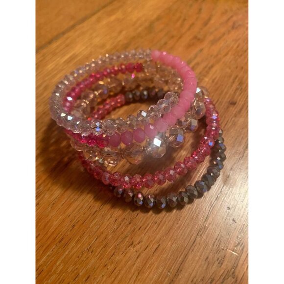 Ali Kahn New York Ladies Pink and Gray Glass beaded wire wrap bracelet - Picture 5 of 7